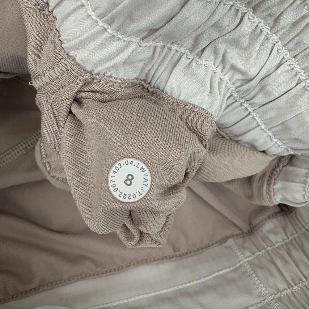 Lululemon || Hotty Hot Short‎ II Long 4